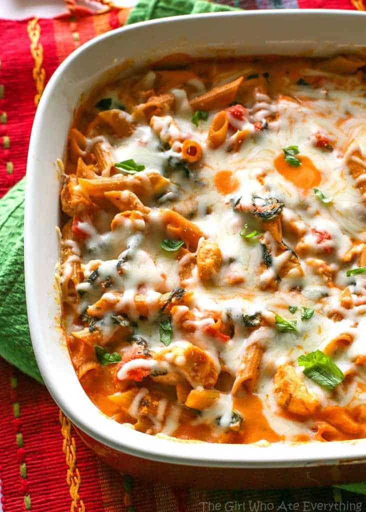 Healthy Three Cheese Penne - only 460 calories per serving which is 1/4 of this dish! the-girl-who-ate-everything.com