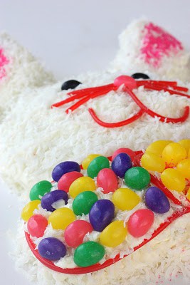 An easy Easter Bunny Cake - www.the-girl-who-ate-everything.com
