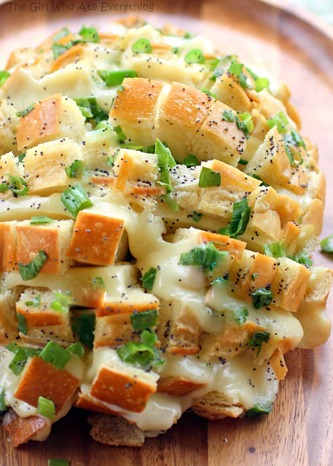Bloomin' Onion Bread - one of my favorite party appetizers. the-girl-who-ate-everything.com