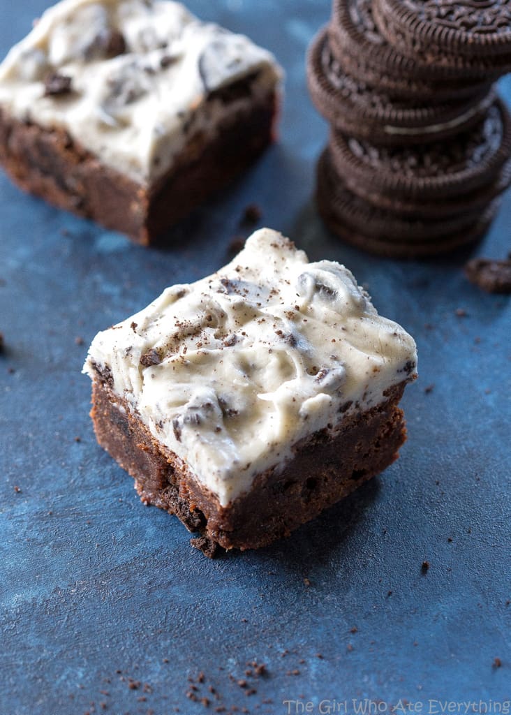 Cookies and Cream Brownies - rich chocolate brownies with a creamy Oreo frosting. the-girl-who-ate-everything.com