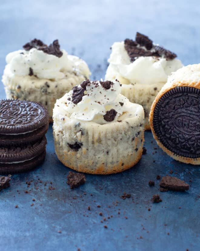 Cookies and Cream Cheesecakes - The Girl Who Ate Everything