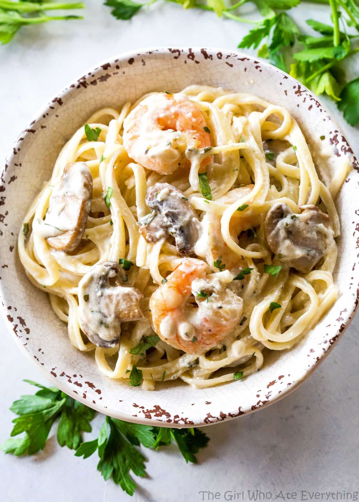 Creamy Shrimp and Mushroom Pasta - so easy and done in under 20 minutes. the-girl-who-ate-everything.com