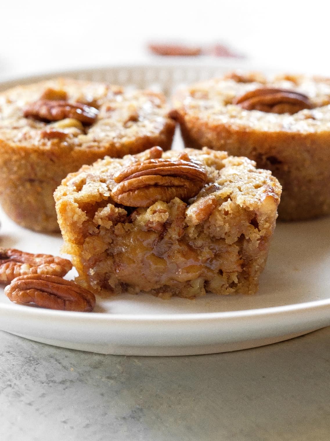 https://www.the-girl-who-ate-everything.com/wp-content/uploads/2012/11/pecan-pie-muffins-27-1.jpg