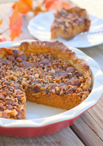 This Streusel Topped Pumpkin Pie is a your classic pumpkin pie with a streusel topping to make it a little fancier. the-girl-who-ate-everything.com