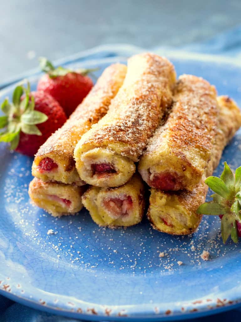 French Toast Roll-Ups (+VIDEO) - The Girl Who Ate Everything