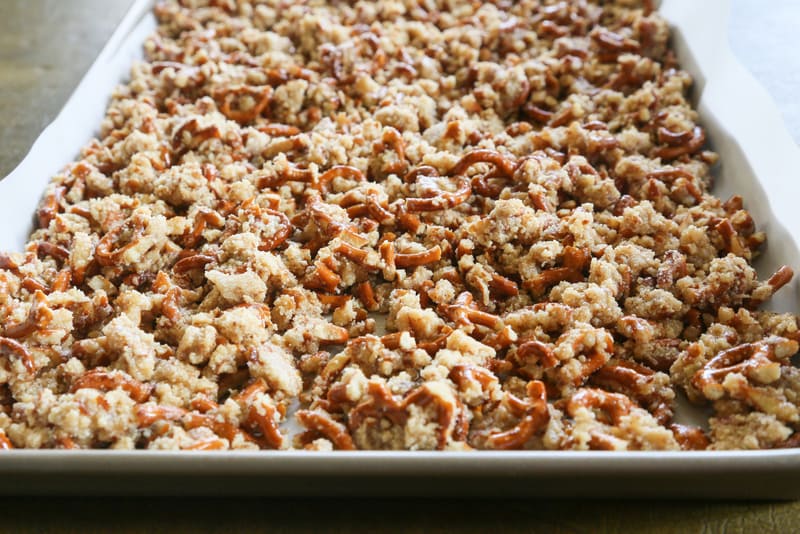 Malted Pretzel Crunch - a sweet and salty snack that is so easy to make. the-girl-who-ate-everything.com