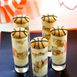 Vanilla Pudding Shooters - layers of vanilla pudding and crushed up Nilla wafers make for some easy basketball treats. www.the-girl-who-ate-everything.com