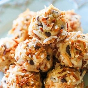 Toasted Coconut Cookie Dough Bites - these are delicious and super easy! the-girl-who-ate-everything.com