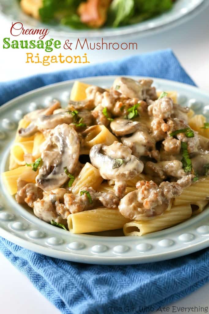 This Creamy Sausage and Mushroom Rigatoni is rich and decadent. It tastes like a dish from a restaurant! the-girl-who-ate-everything.com