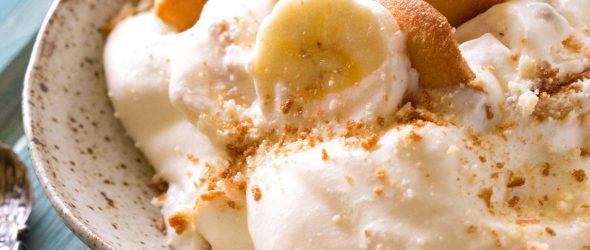 Magnolia Bakery's Famous Banana Pudding - THE recipe from their cookbook. It's heaven. the-girl-who-ate-everything.com