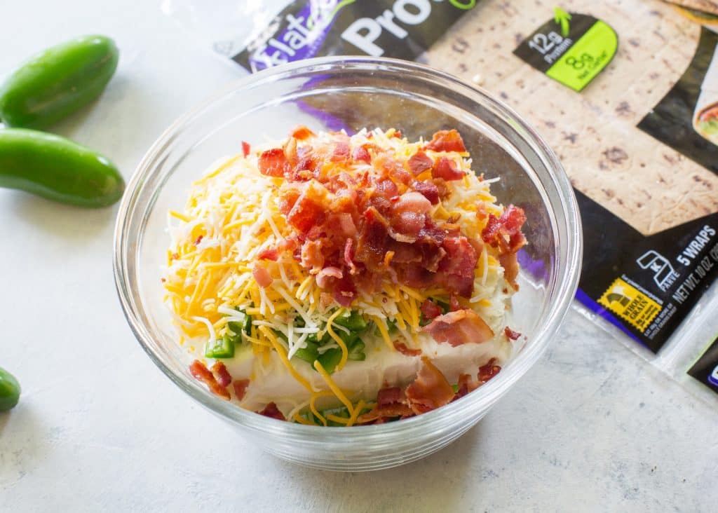 Jalapeno Popper Pinwheels - creamy and spicy pinwheels that can be eaten hot or cold. the-girl-who-ate-everything.com