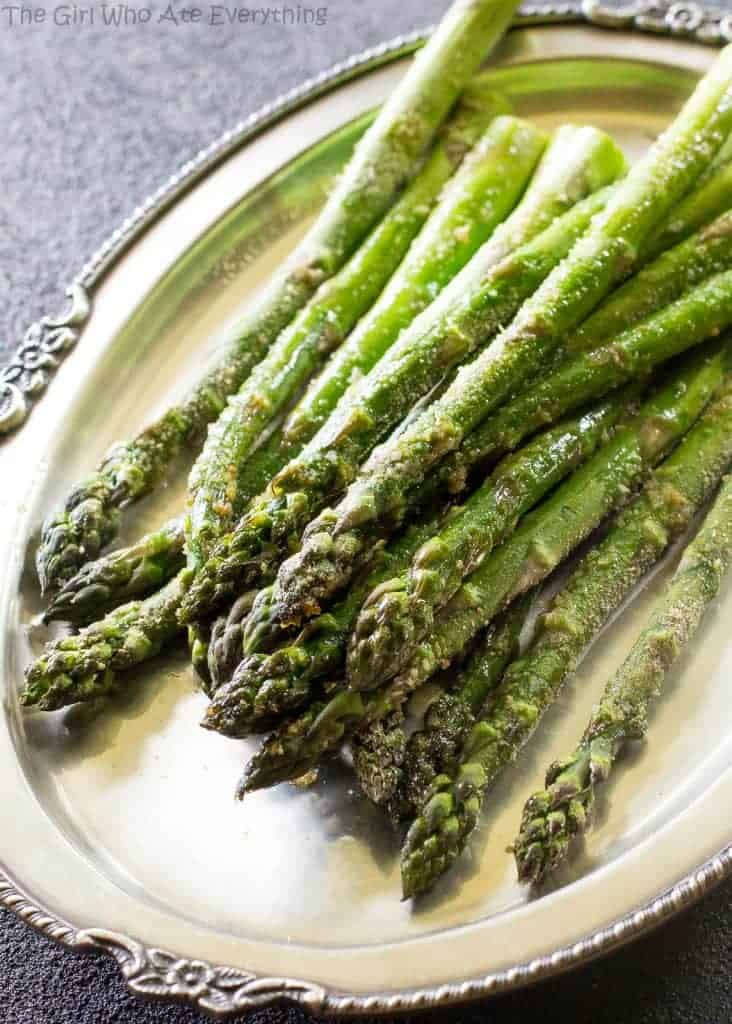 Simple Roasted Asparagus - the-girl-who-ate-everything.com
