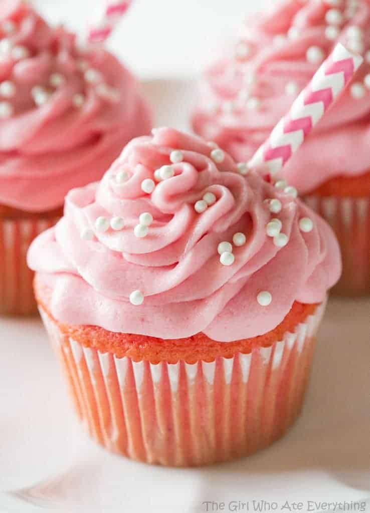 Strawberry Milkshake Cupcakes - bursting with strawberry flavor and so soft! the-girl-who-ate-everything.com