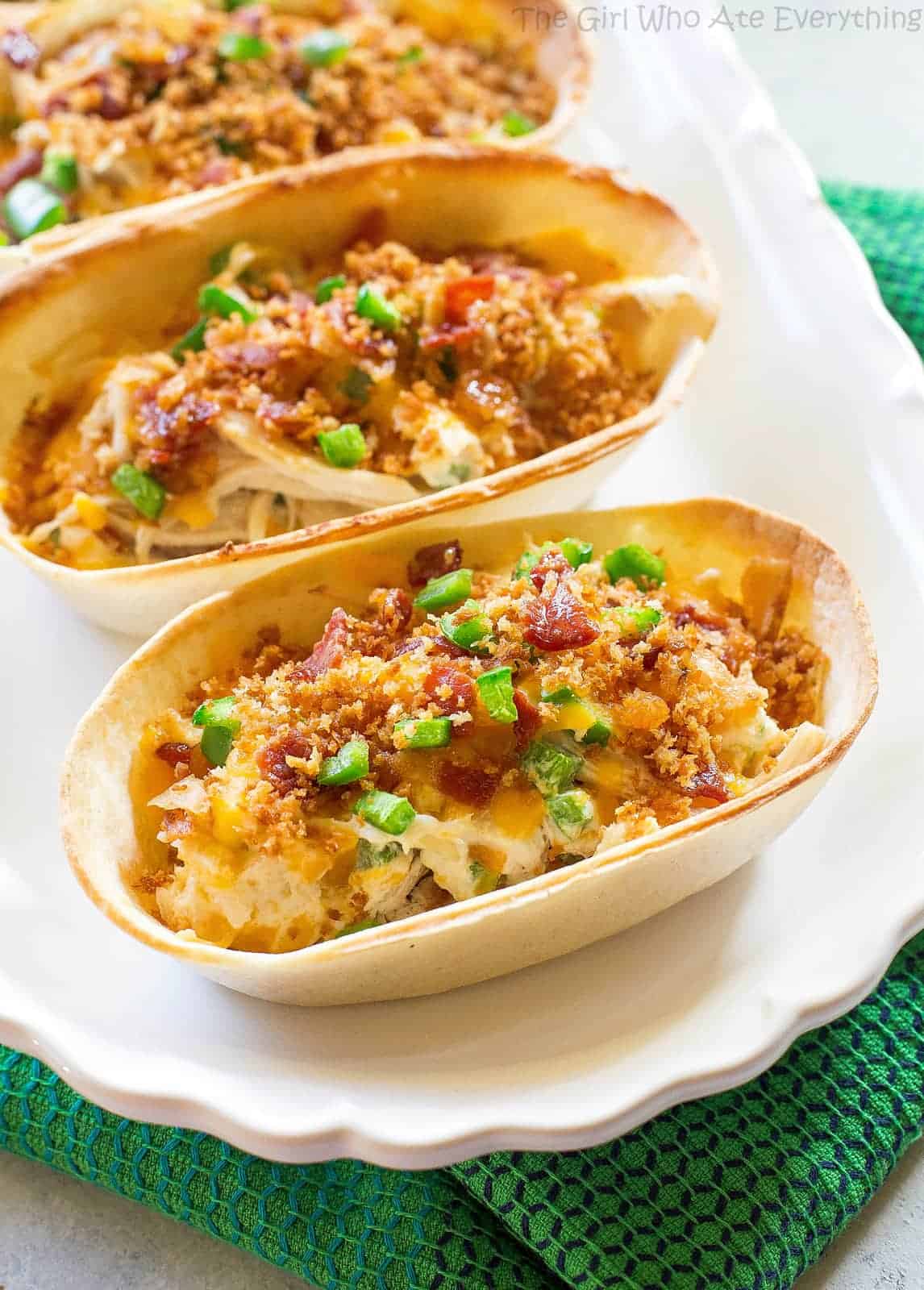 Jalapeno Popper Chicken Tacos - so good! Creamy, a little spicy, and with crunchy Panko topping on top! the-girl-who-ate-everything.com
