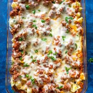 This Unstuffed Shells Casserole is all the flavors of stuffed shells without all the work. This can be made ahead of time and even frozen for an easy dinner. the-girl-who-ate-everything.com