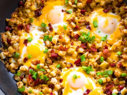 Crispy Potato and Eggs Breakfast Skillet - Nourish and Fete