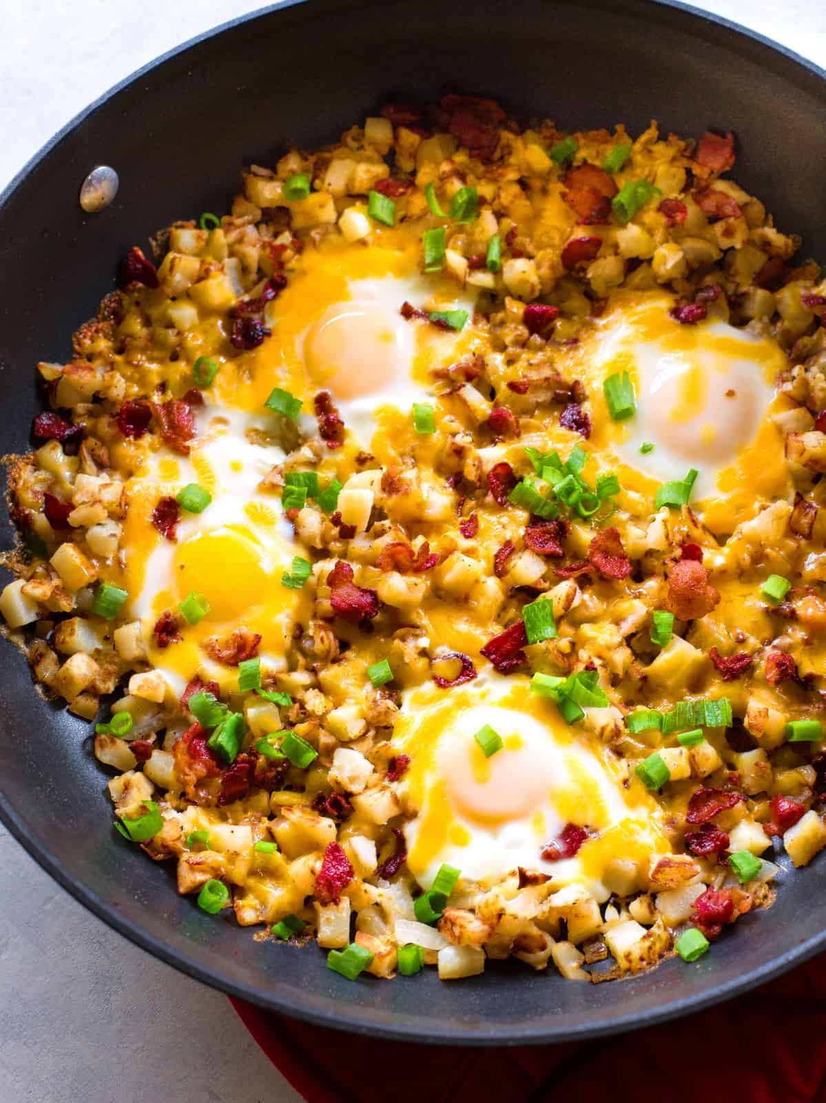 Bacon, Egg, and Potato Breakfast Skillet (+VIDEO) - The Girl Who