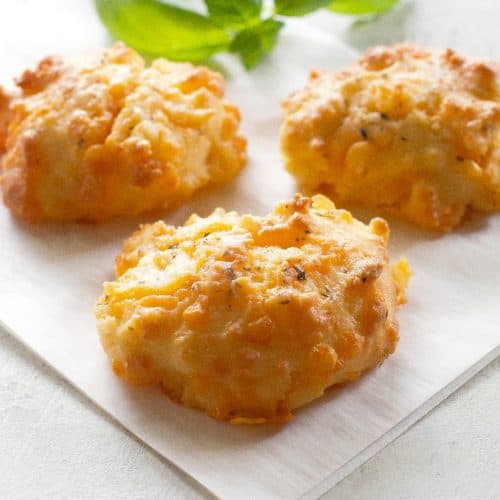 https://www.the-girl-who-ate-everything.com/wp-content/uploads/2019/10/keto-biscuits-002-500x500.jpg