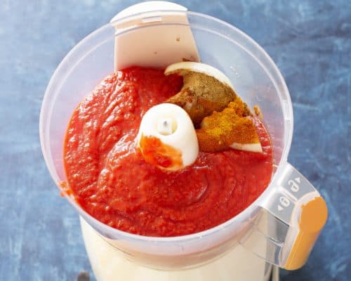 food processor with tomato sauce