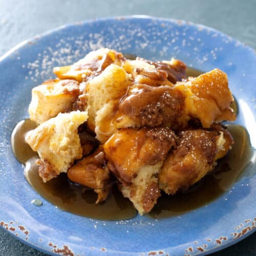 https://www.the-girl-who-ate-everything.com/wp-content/uploads/2022/10/crockpot-french-toast-recipe-001-500x500.jpg