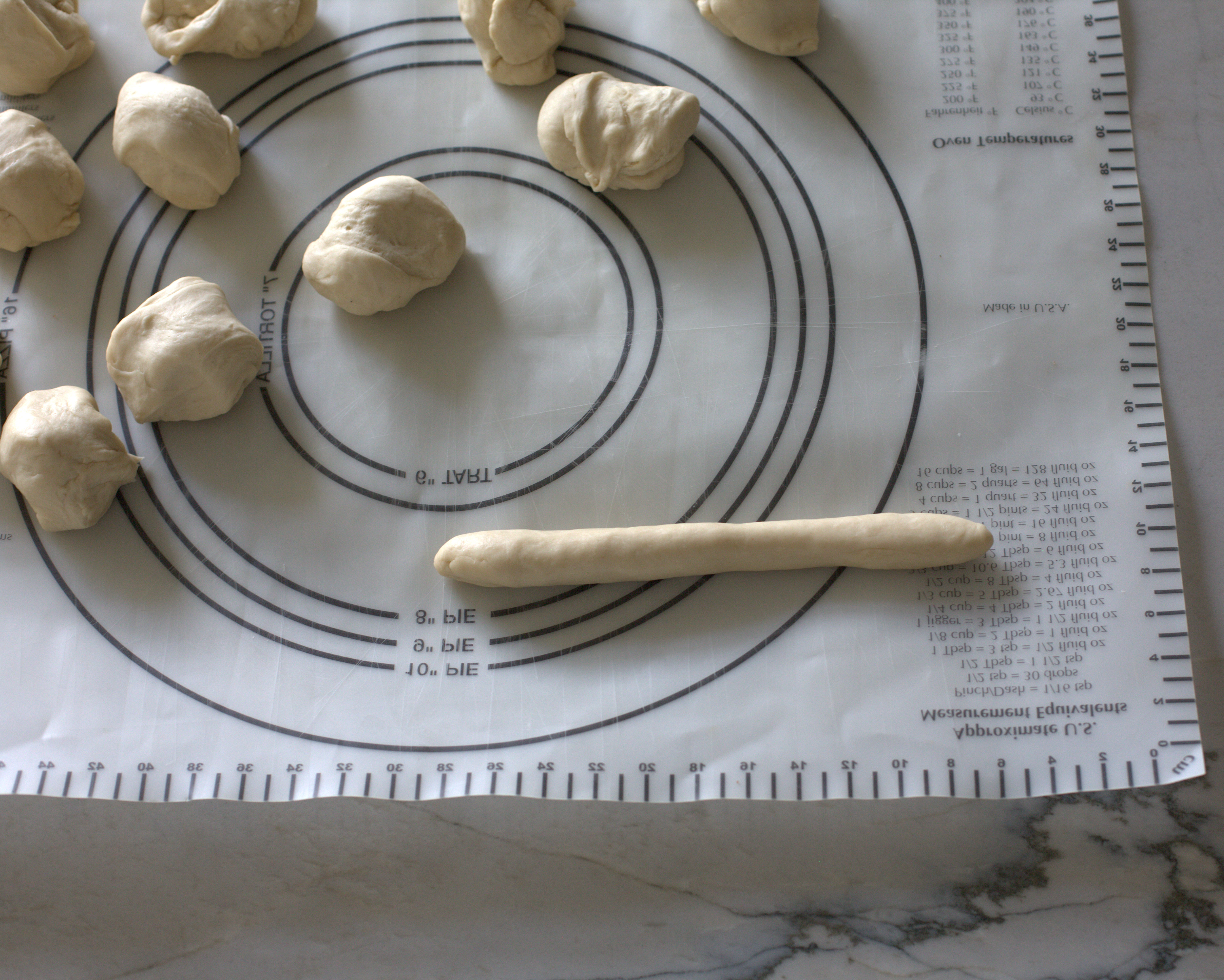 garlic knot dough