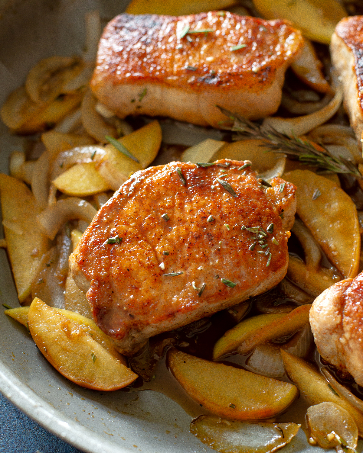 pork chops with apples